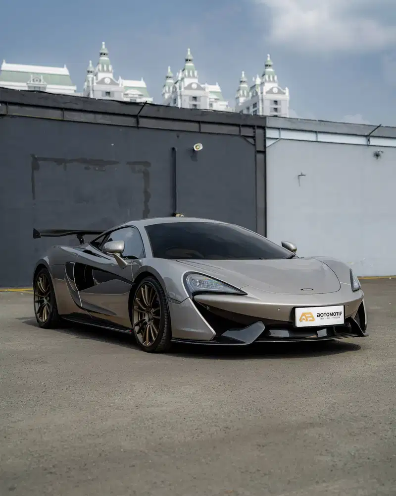 McLaren 570S Coupe 2016
