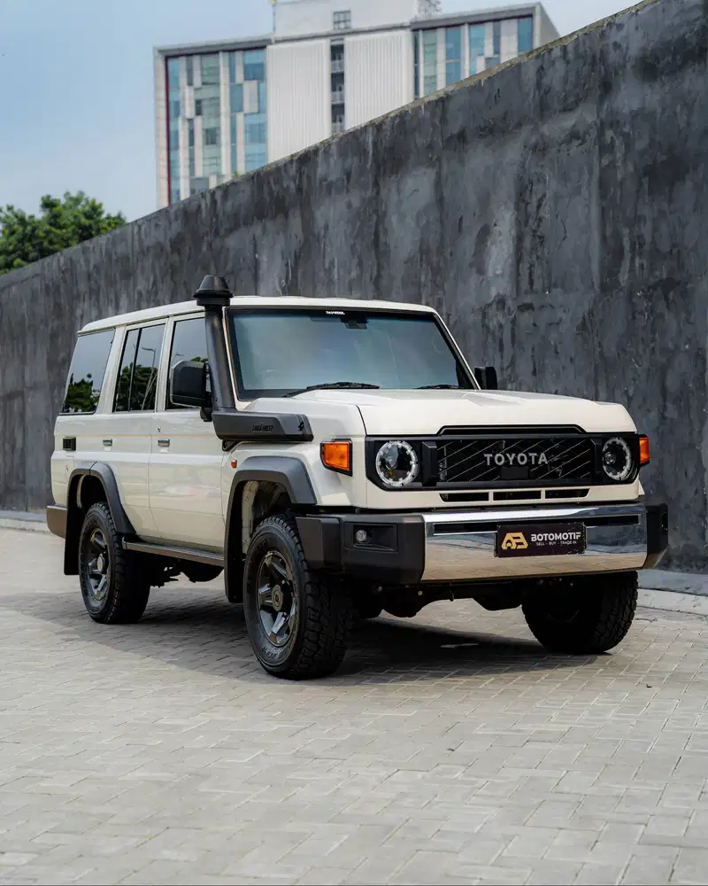 Toyota Land Cruiser 76 LX Station Wagon 2.8 Diesel 2024