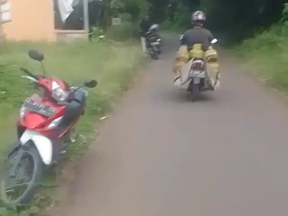 Dijual Tanah Pinggir Jalan Utama  Desa Posisi Hook  LT 170 M² Surat SHM - Rp.1,3 Jt / Meter