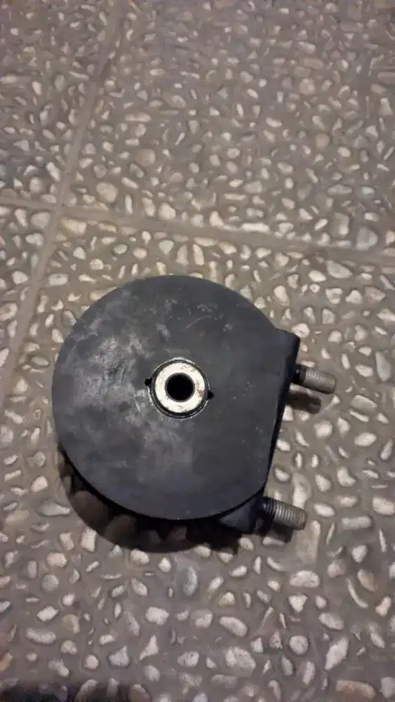 Engine mounting SX4