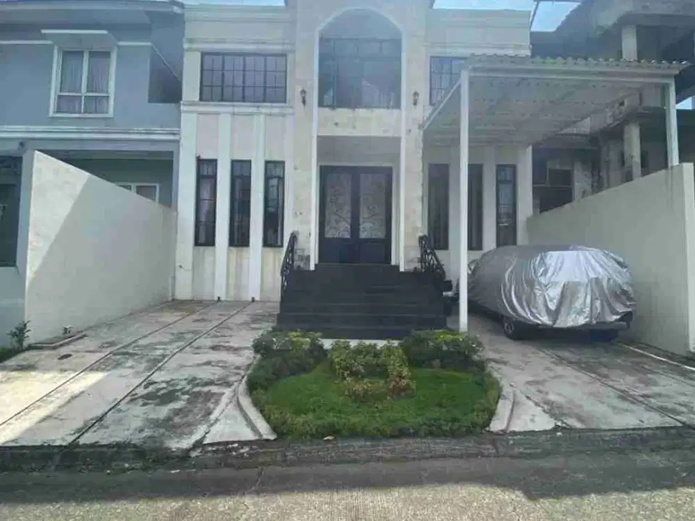 Rumah Mewah 2 Lantai Cluster Santorini 5BR Strategis di Maple Drive