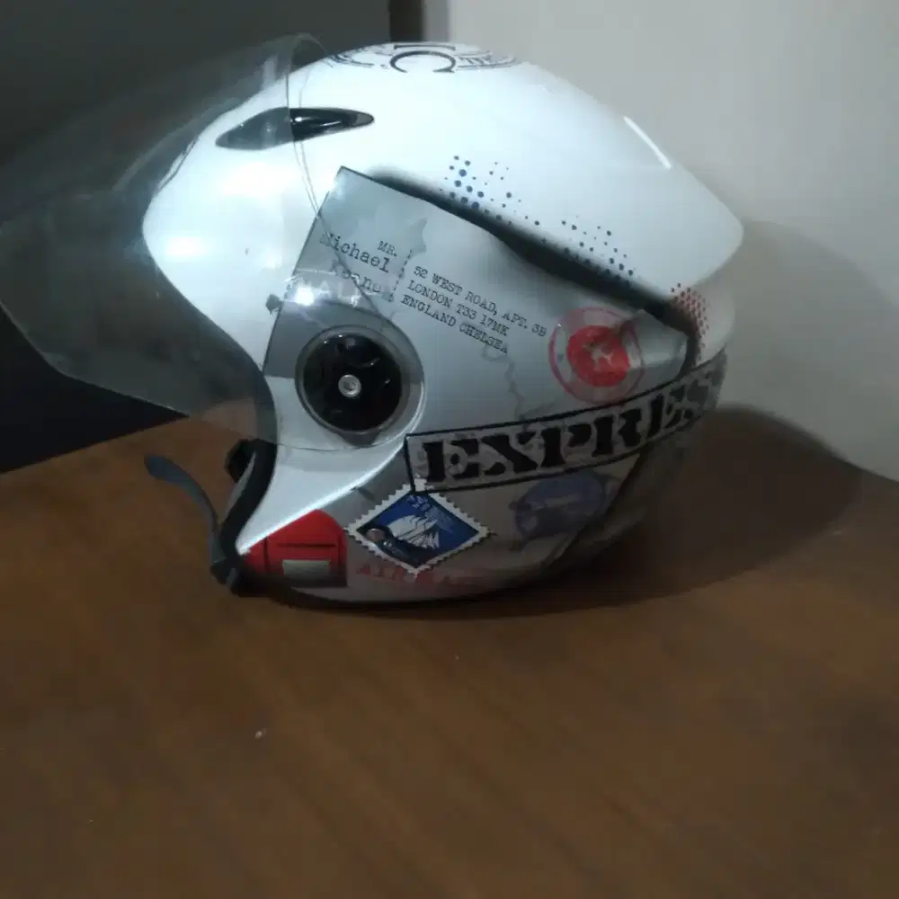 BMC putih size L kondisi masih bagus