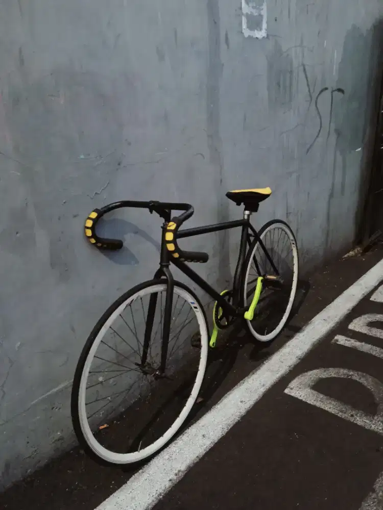 Sepeda fixie torpedo