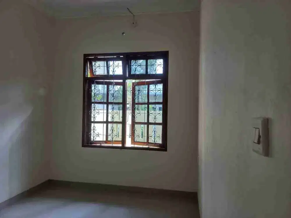 Dijual rumah Harapan Indah 1 Bekasi