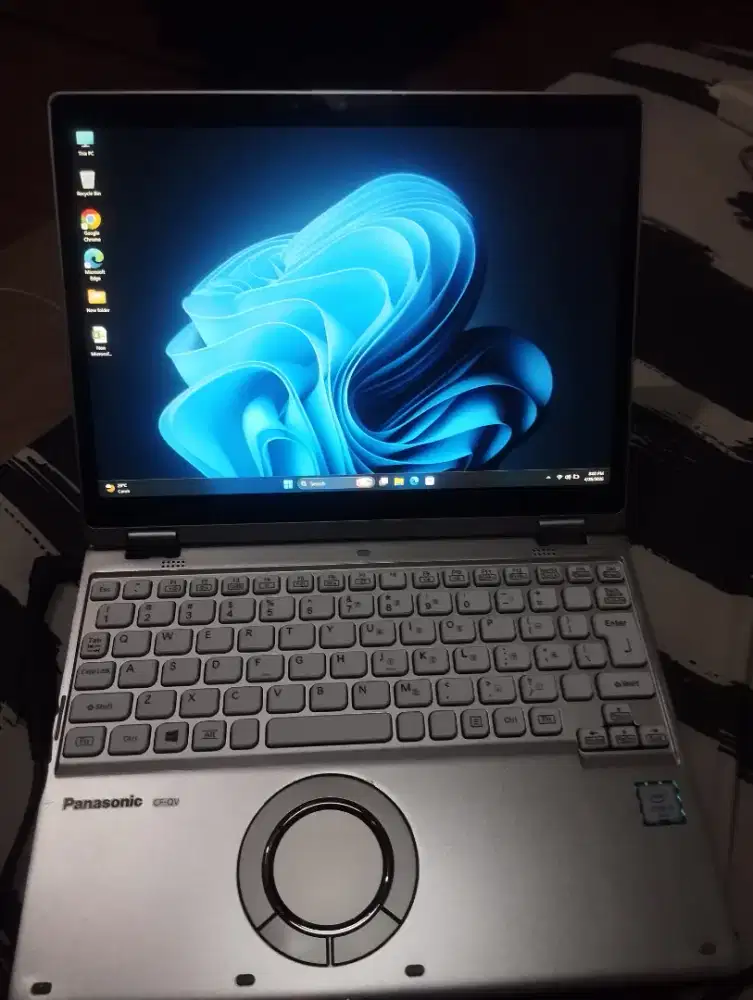 Laptop Panasonic QV8