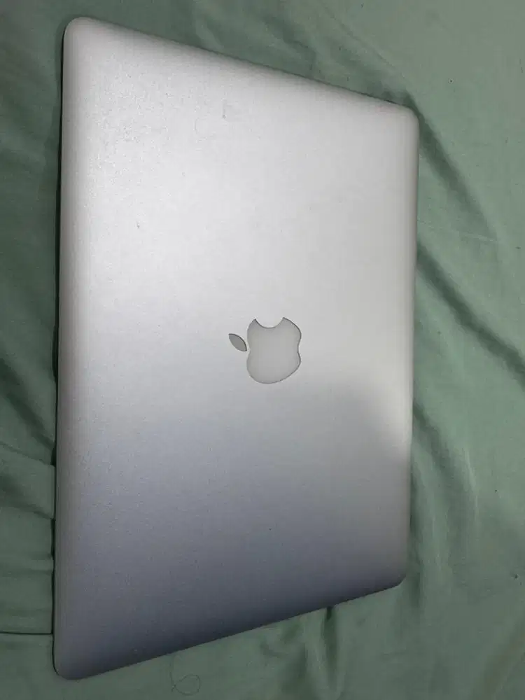Macbook Air 2015 13 inch RAM 8 SSD GB Second Original