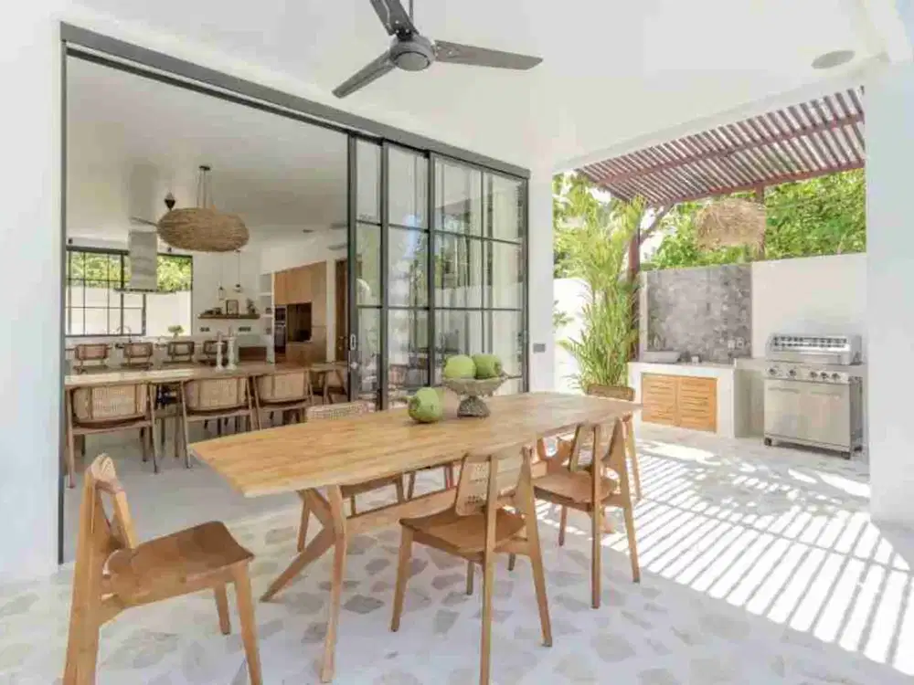 DISEWAKAN BULANAN VILLA 4 KAMAR  DI  ULUWATU ESSY - Thumbnail 7