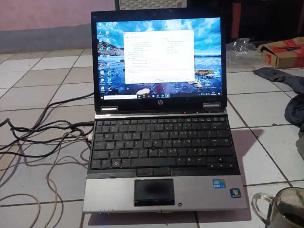 Elitebook core i7 SSD 256gb merk samsung cocok untuk pelajar/pekerja