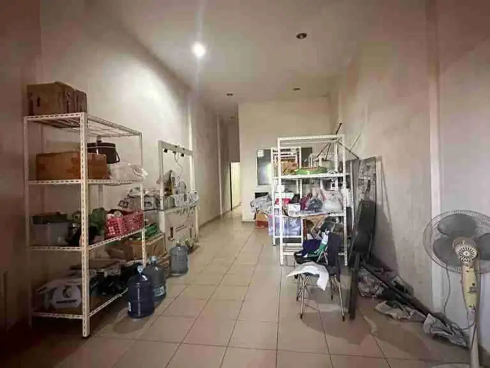 ruko siap huni usaha tempat tinggal pinggir jalan Amir Hamzah cafe medan