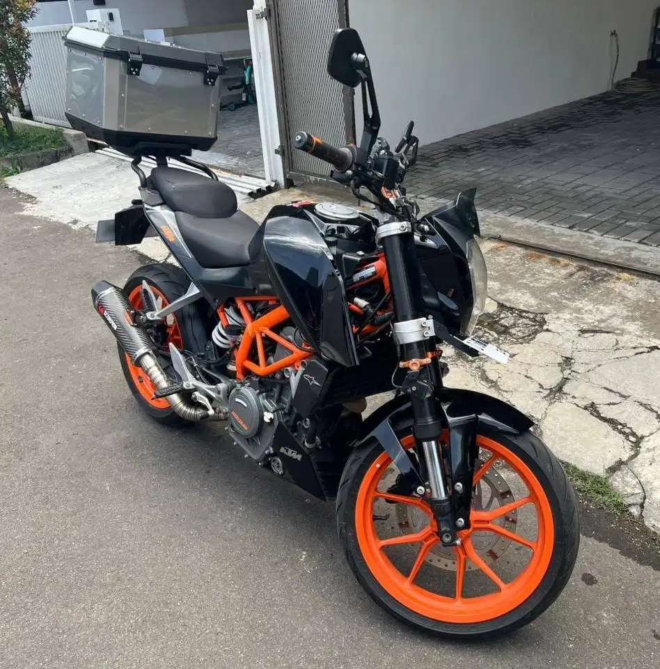 KTM Duke 250 Tahun 2017 Hitam Istimewa