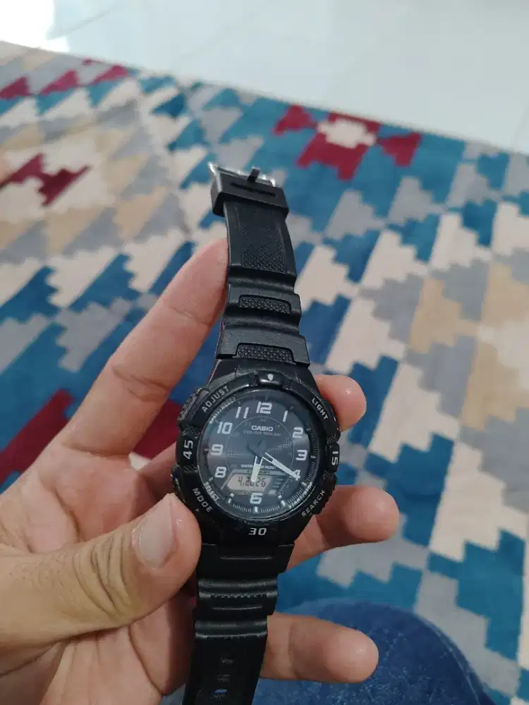 Jam tangan Casio Solar