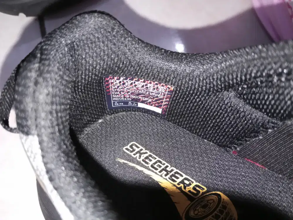 Sepatu anak Skechers