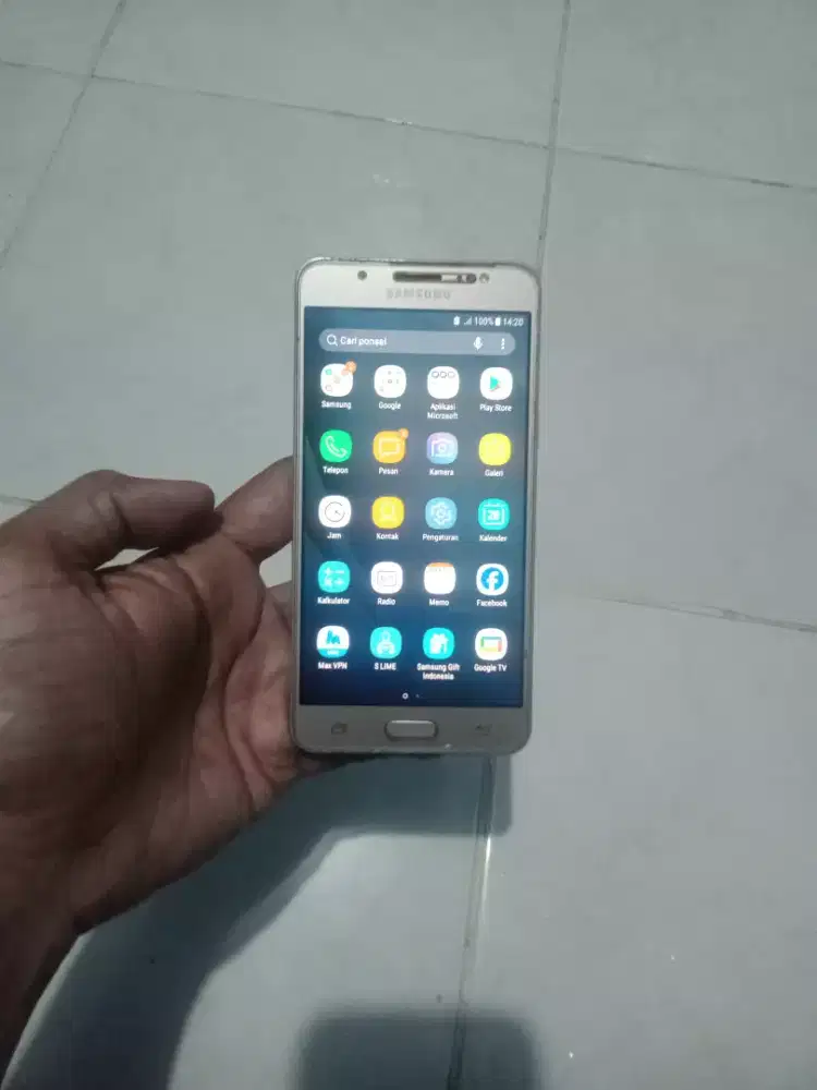 Jual hp Samsung j5 2016 jaringan 4G LTE ram 2/16GB ada NFC nya