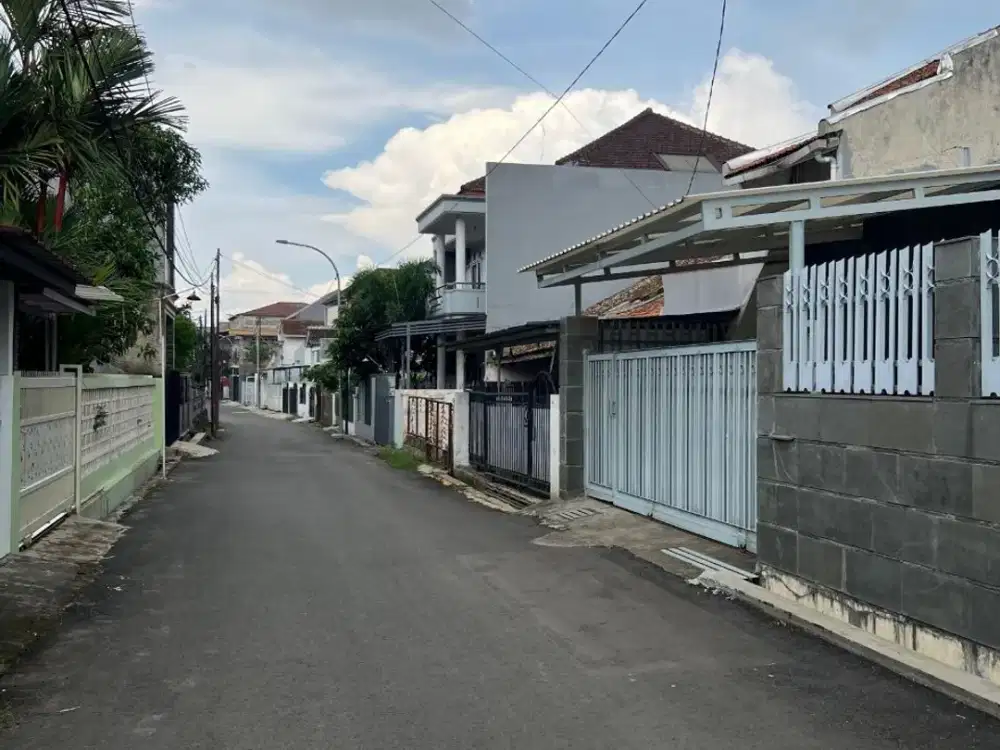Rumah Siap Huni di Regol, Tanah Kotak 8x18 - Lokasi Tengah Kota