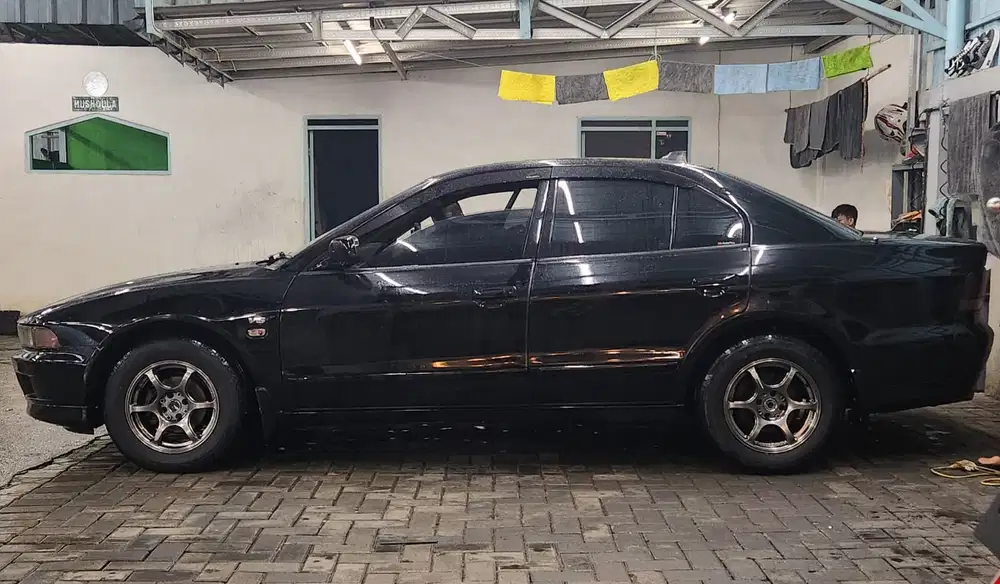 Mitsubishi Galant 2000 Bensin