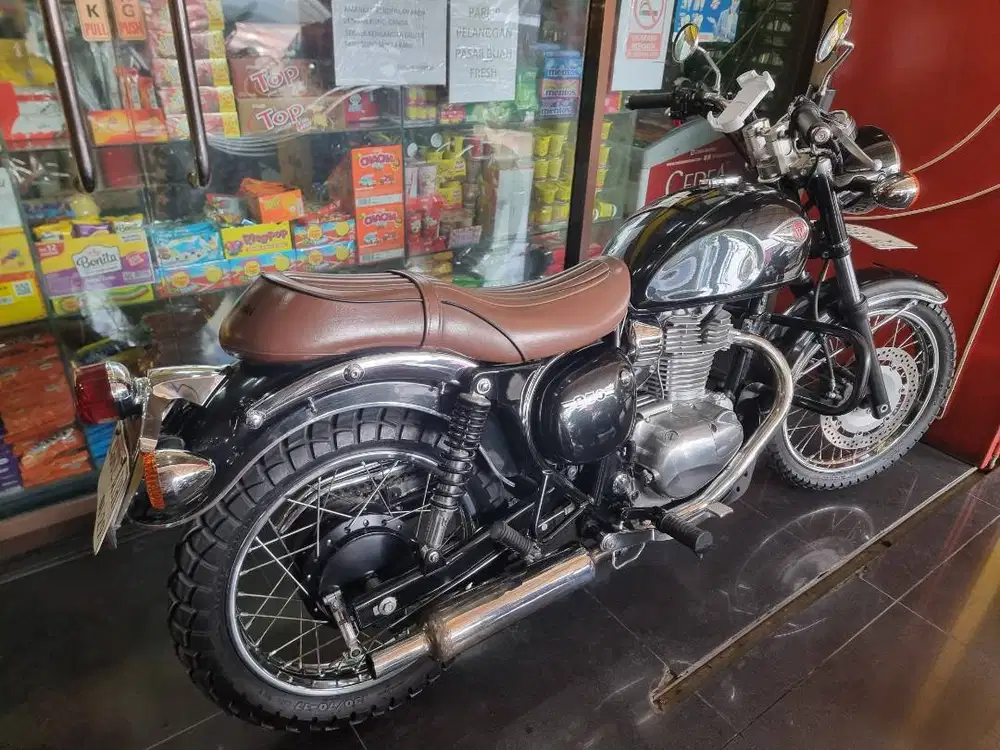 DIJUAL KAWASAKI ESTRELLA W250 TAHUN 2019 WARNA HITAM