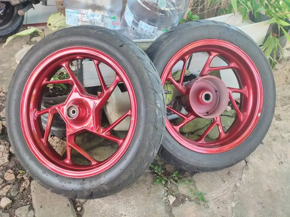 Velg+Ban Vario 160ABS nego