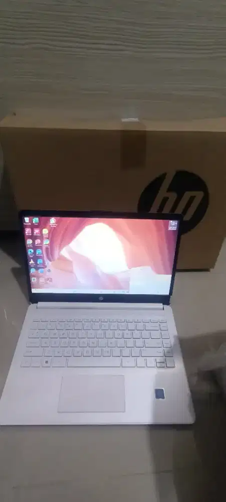 HP Laptop 14-dq0080nr 14 Layar Sentuh Notebook Intel Celeron N4020