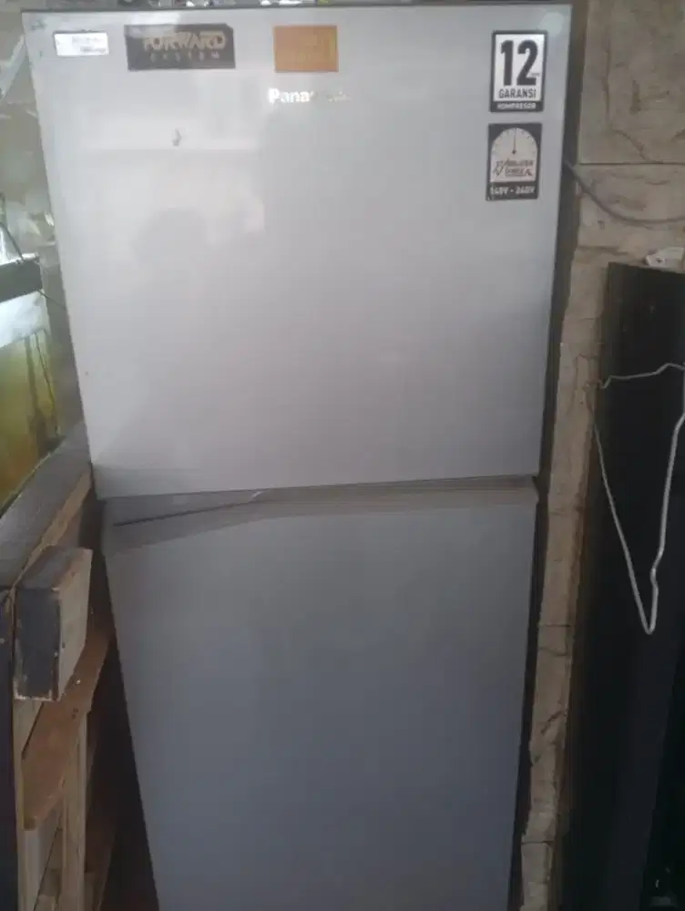 Dijual kulkas panasonic 2 pintu