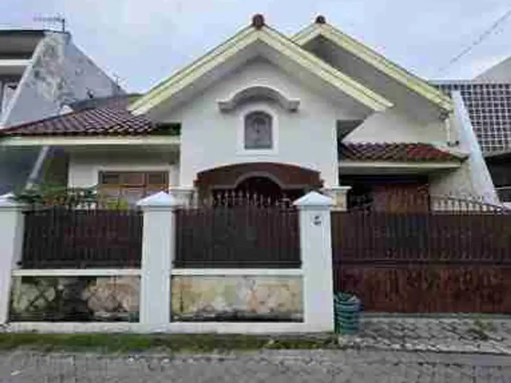 Rumah semi furnish dekat UGM