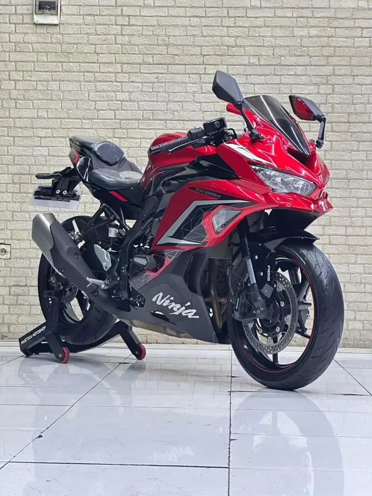 Low ODO!! ZX 25 r ABS 2023 - Wulan mustika