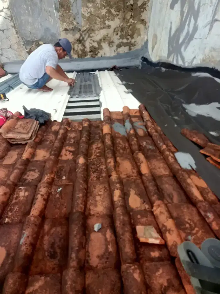 Tukang atap bocor ganti atap renopasi