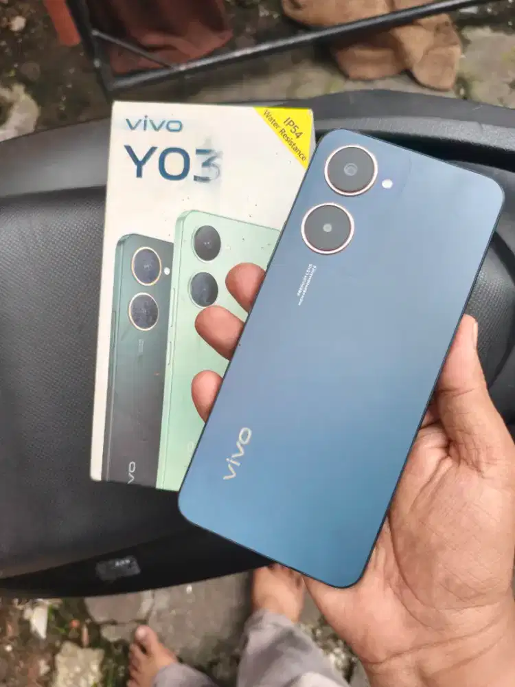 Vivo Y03 Ram 4/64 ( HP kotak) minus lecet pakai dan sensor telp off.
