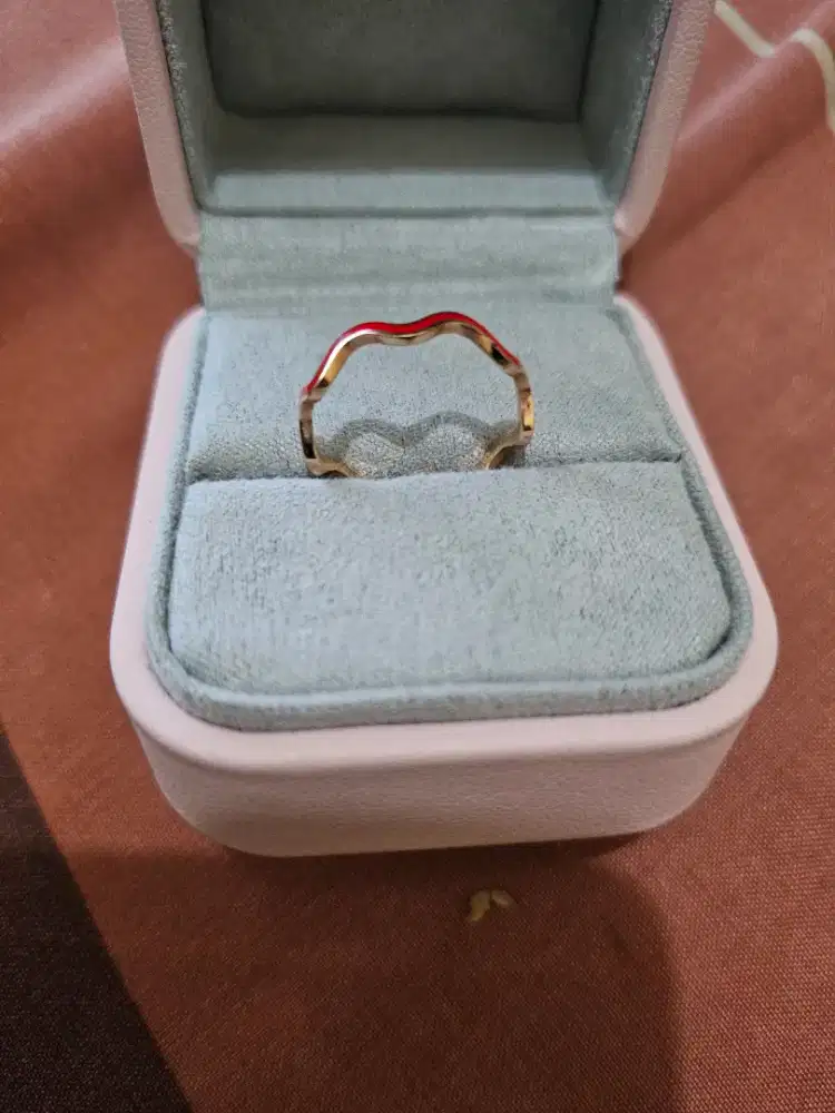 Cincin UBS 8karat berat 0.91gram size 8