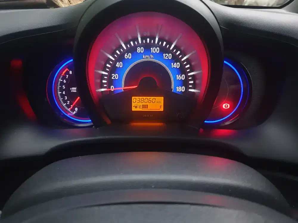 Honda Mobilio (manual) low kilometer istimewa 2015