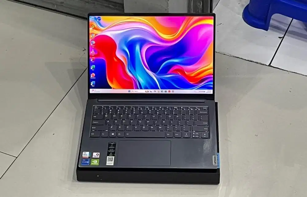 Jual cepat Lenovo yoga slim 7i pro carbon