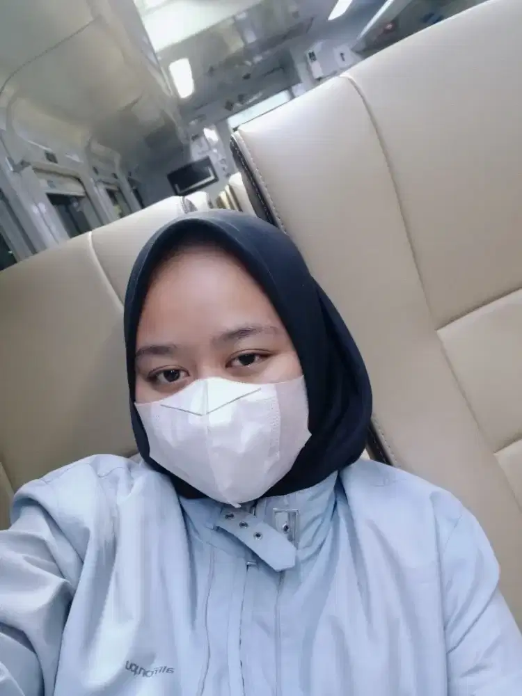 LAGI CARI PART TIME / HOST LIVE / WAITERS / KASIR