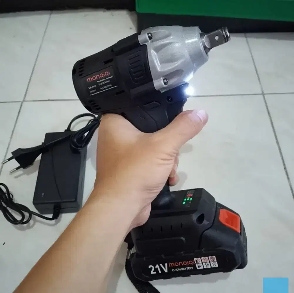 mesin impact monoqiqi buat bor/buka baut kendaraan kondisi ok ok