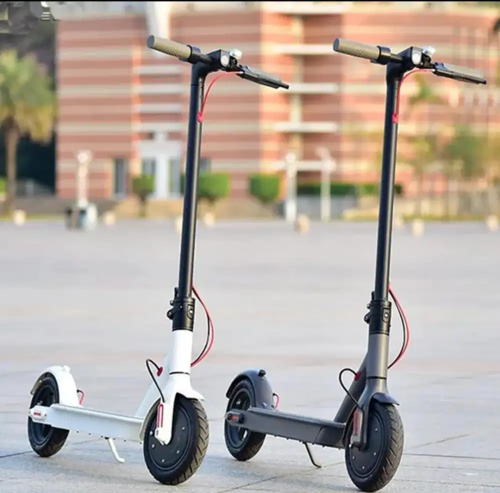 Sekuter Listrik Lipat Digital Hitam 10inch