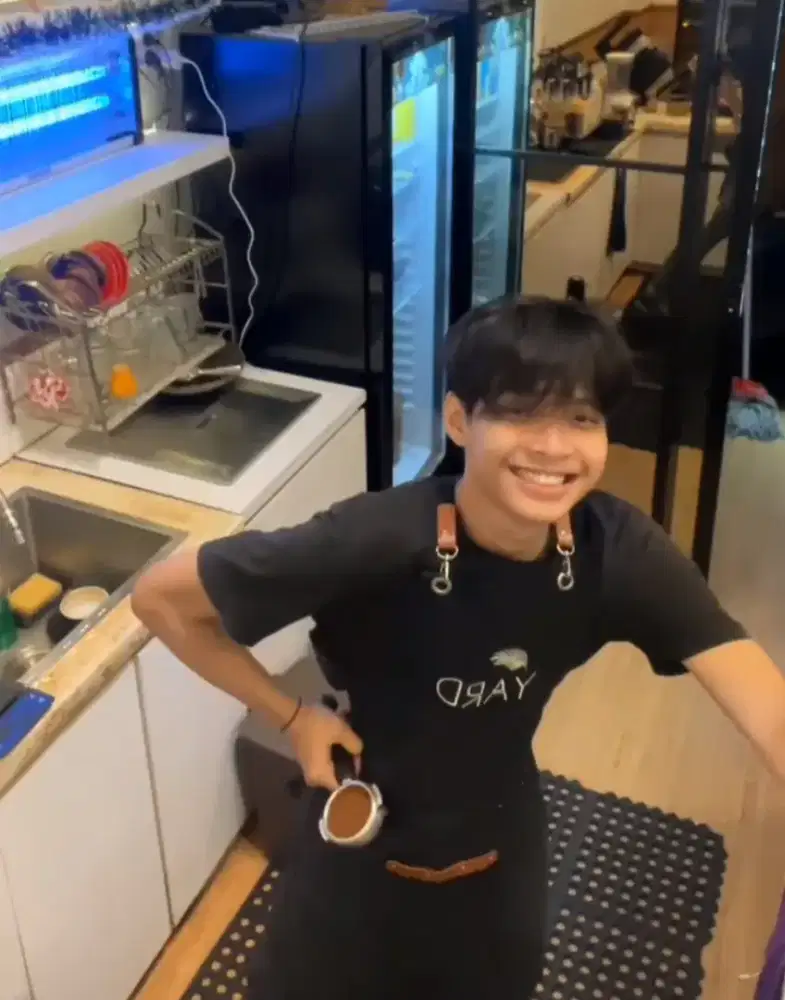 Loker F&B dan Crew Outlet