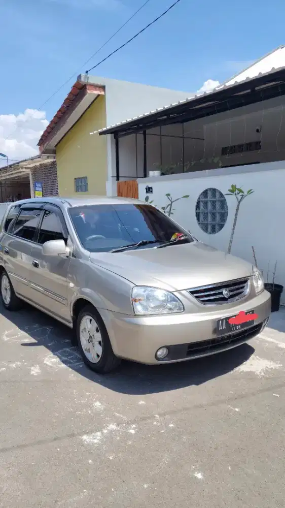 Kia Carens II SE MT 2005