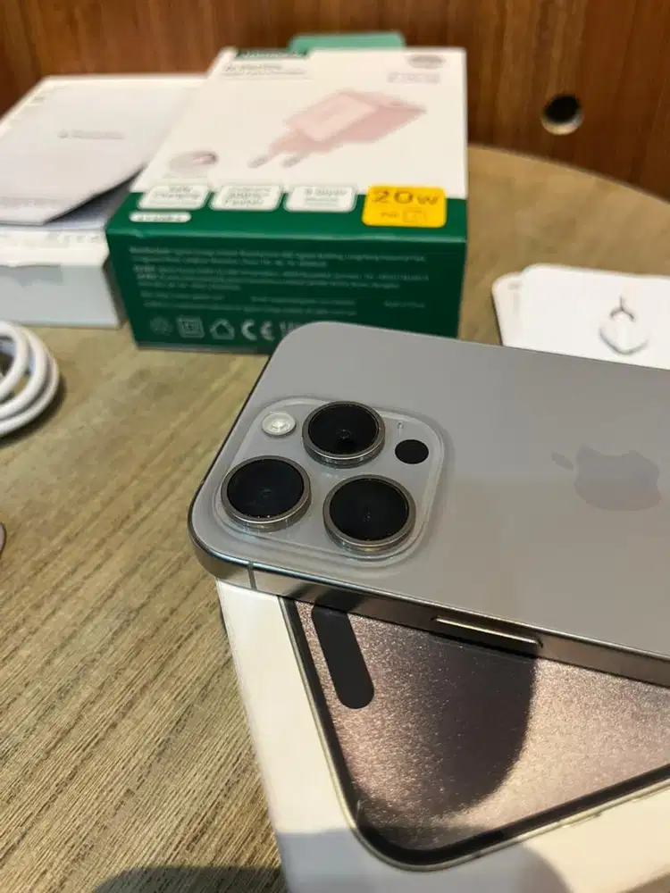 Second iBox iPhone 15 Pro 128GB Natural Titanium Fullset