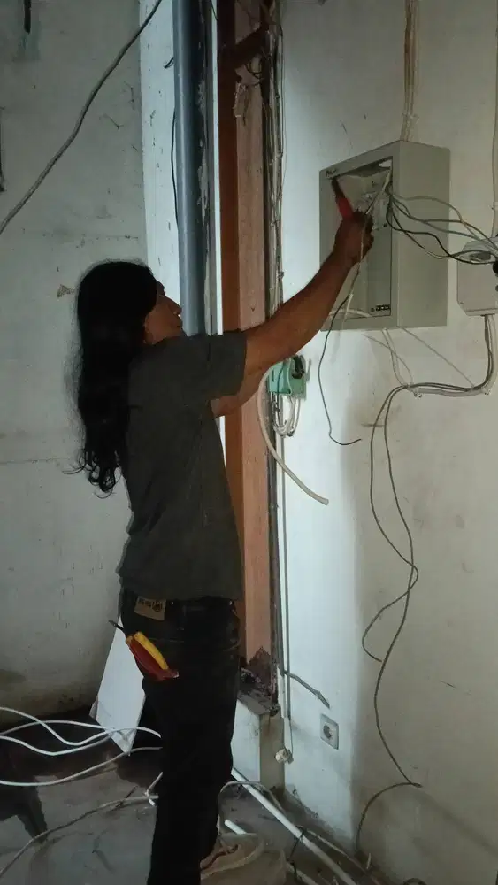 Jasa intalasi listrik, perbaikan listrik, pasang baru