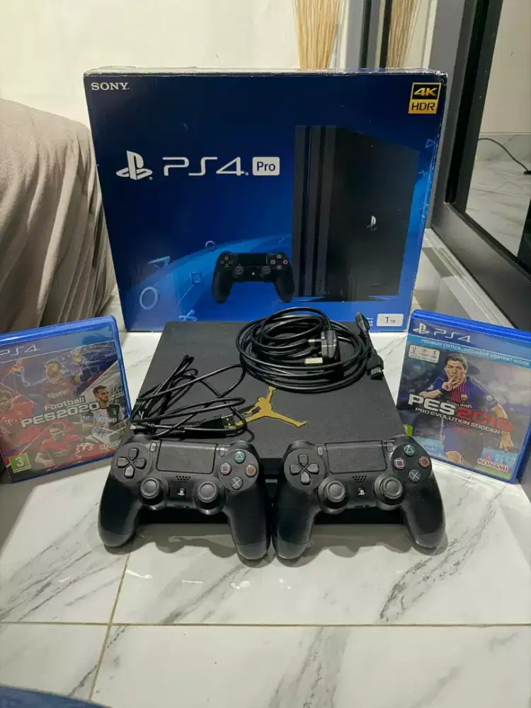 Playstation 4 PS 4 Pro