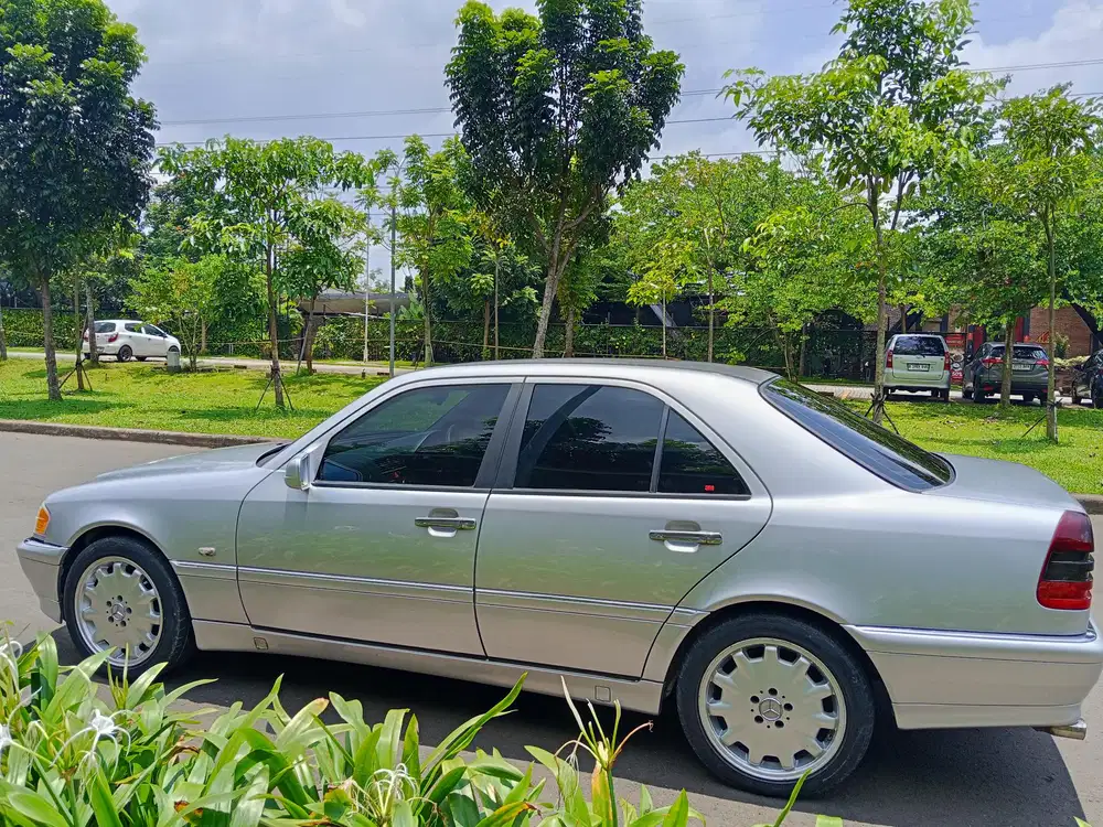 Mercedes-Benz C230 1997 Bensin