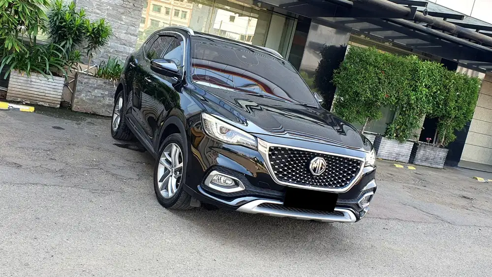 Mg hs ignite turbo 2022 hitam sunroof