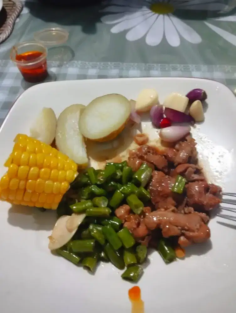 Dibutuhkan pegawai kantin