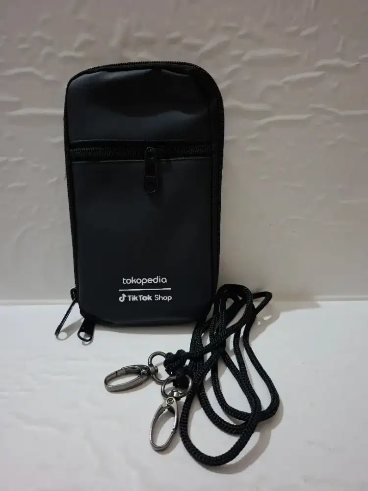 LIMITED EDITION: Tas Tali Serbaguna