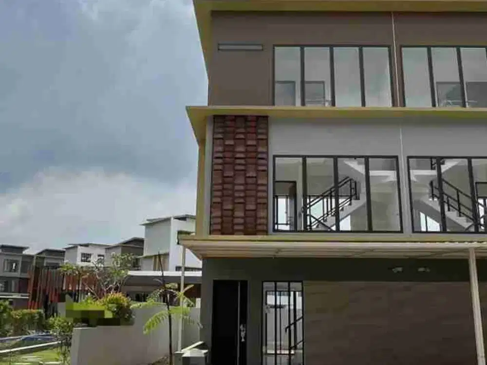 DIJUAL RUMAH HOOK POSISI SEBELAH SWIMMING POOL THE ICON RESIDENCE BATAM