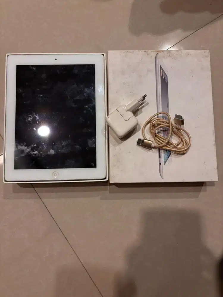 Ipad 2 WIFI, 16GB, warna putih