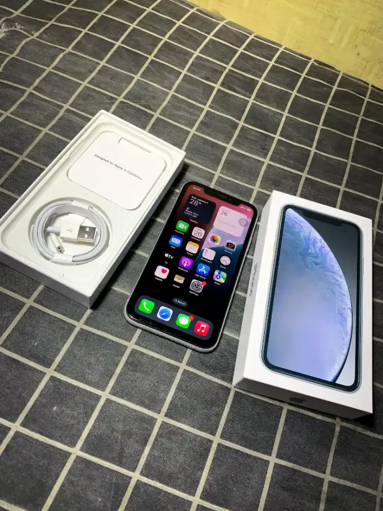 iPhone XR 128GB Fullset MULUS!