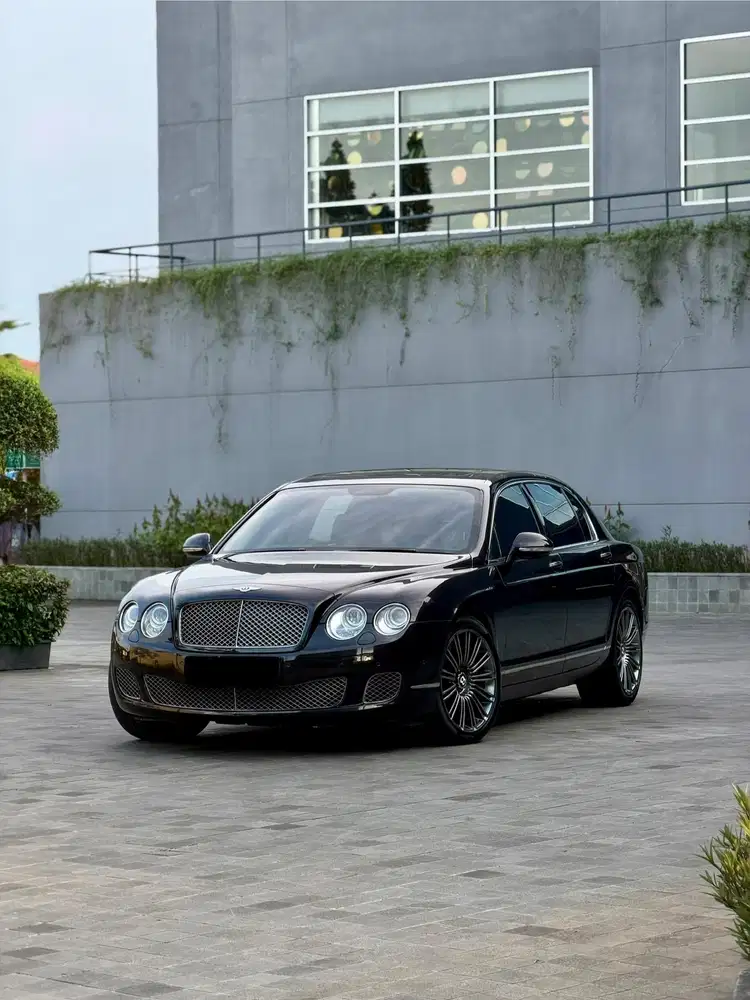 LOW KM Bentley Contiental Flying Spur 2012 6.0 W12 Speed Edition
