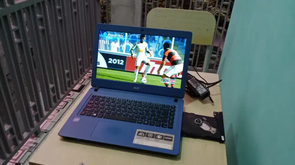 Laptop ACER Slim + Batre AWET + Sto. 500 Gb + Win.11 + Bonus Tas +Nego