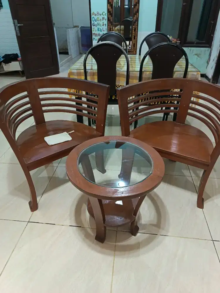 Kursi teras jati, meja makan 4 kursi, ada bonusnya