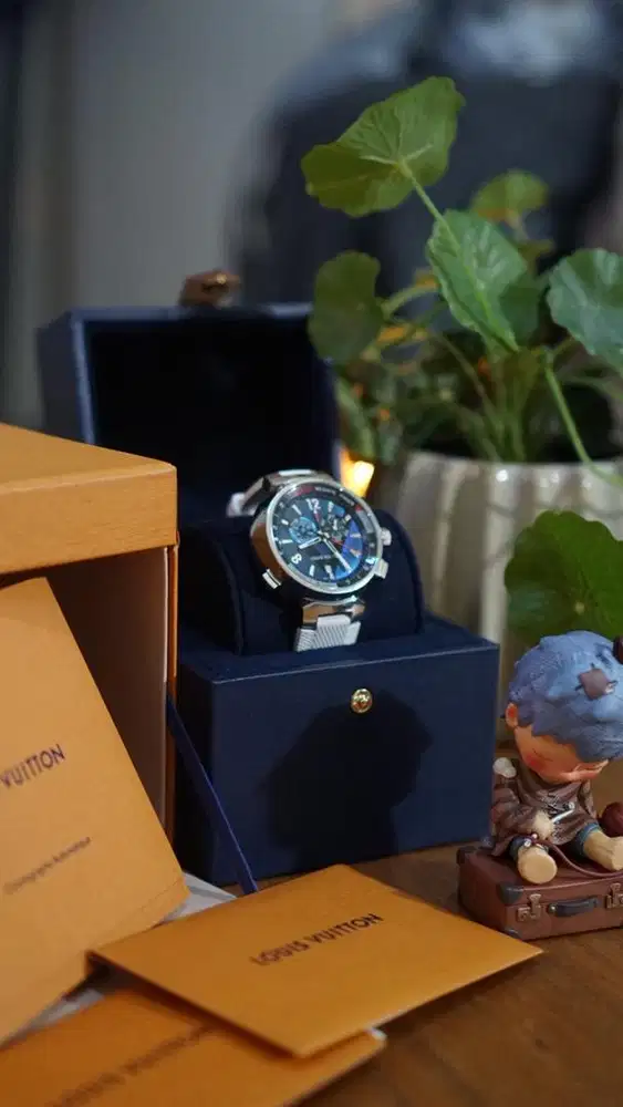 Louis Vuitton Tambour Regatta Navy Quartz Movement