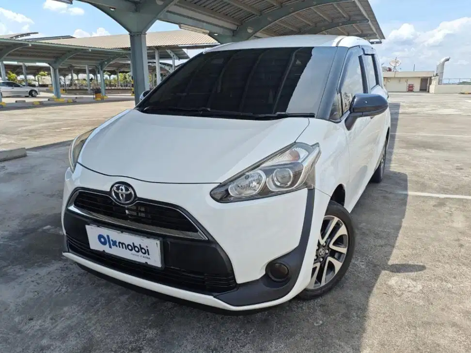 DP MURAH - Toyota Sienta 1.5 V Bensin-AT 2017 Putih